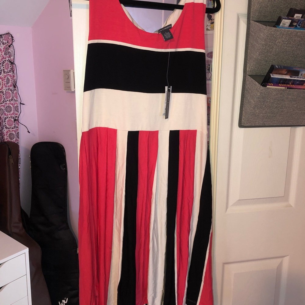 Chelsea & Theodore - dress!